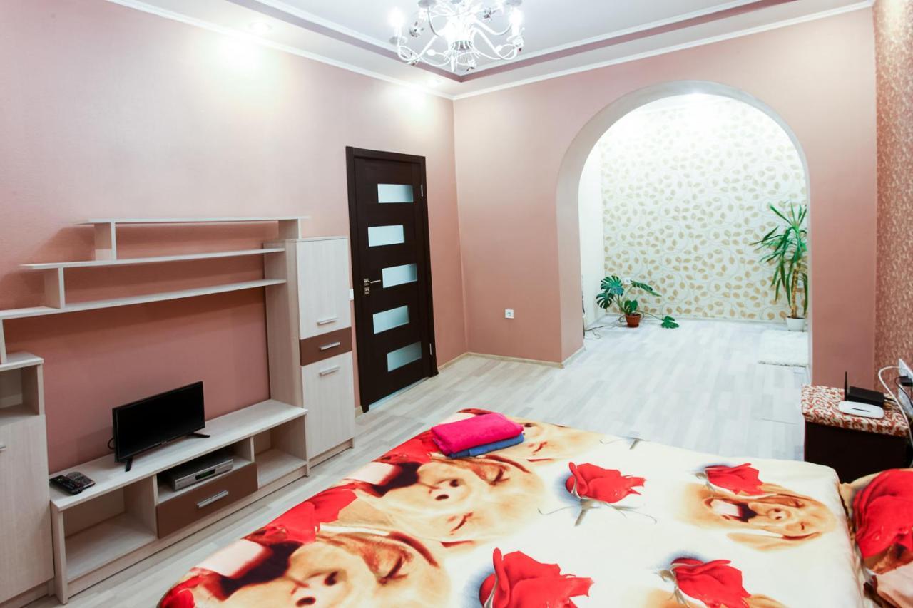 Sweet Home Apartment Kiev Eksteriør bilde